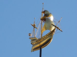 Ship on the top of the Lloyds Building
