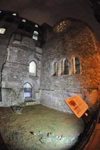 Winchester Palace Ruin - Clink Street - night
