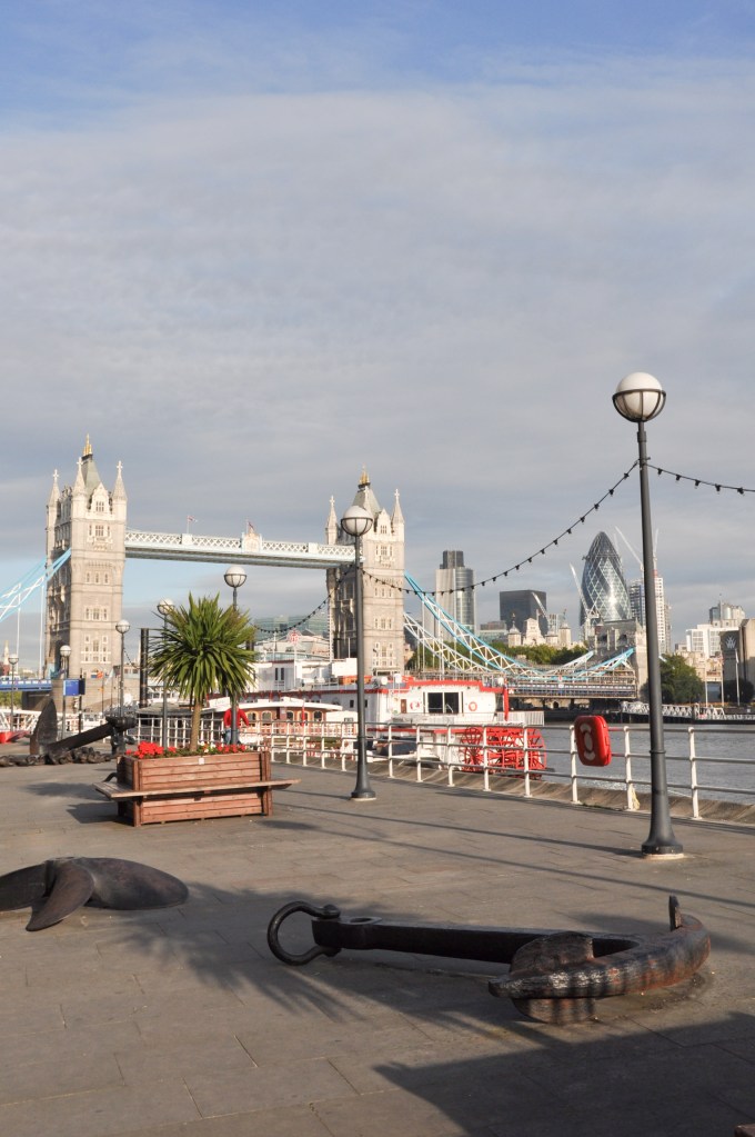 Butlers Wharf walkway by the river