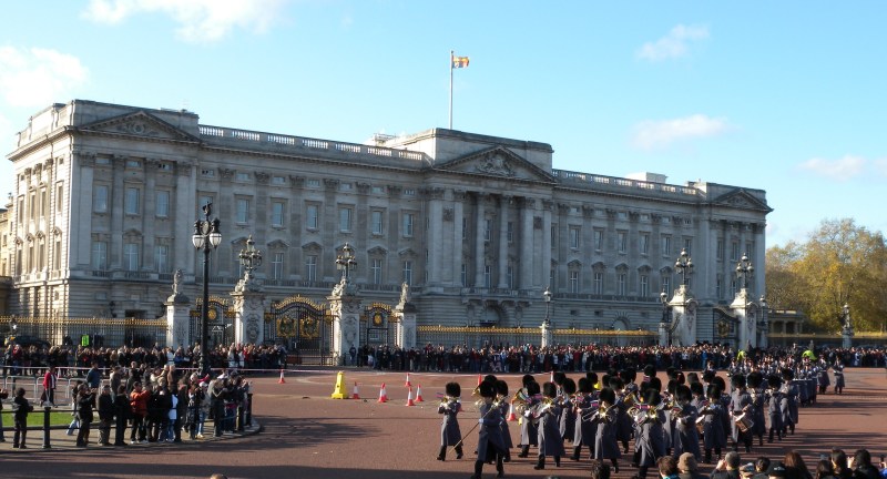 Buckingham Palace - Changing of the Guards