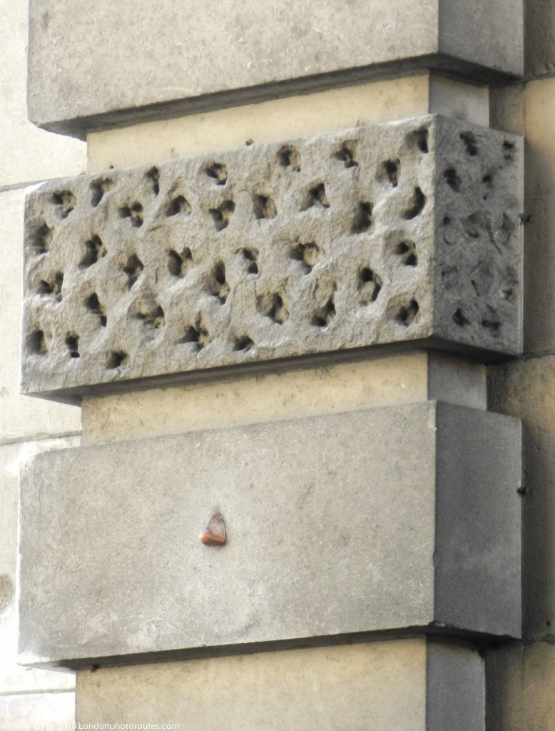 Wellingtons Nose on Admiralty Arch