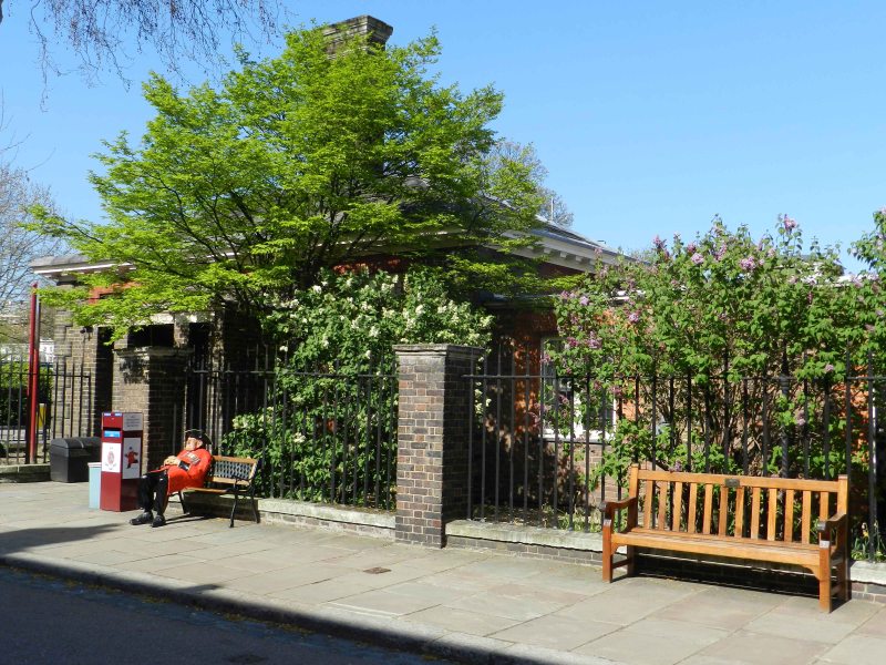 Side entrance to the Royal Hospital