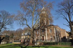 London Runs and Photo Routes - Building on Scandrett St