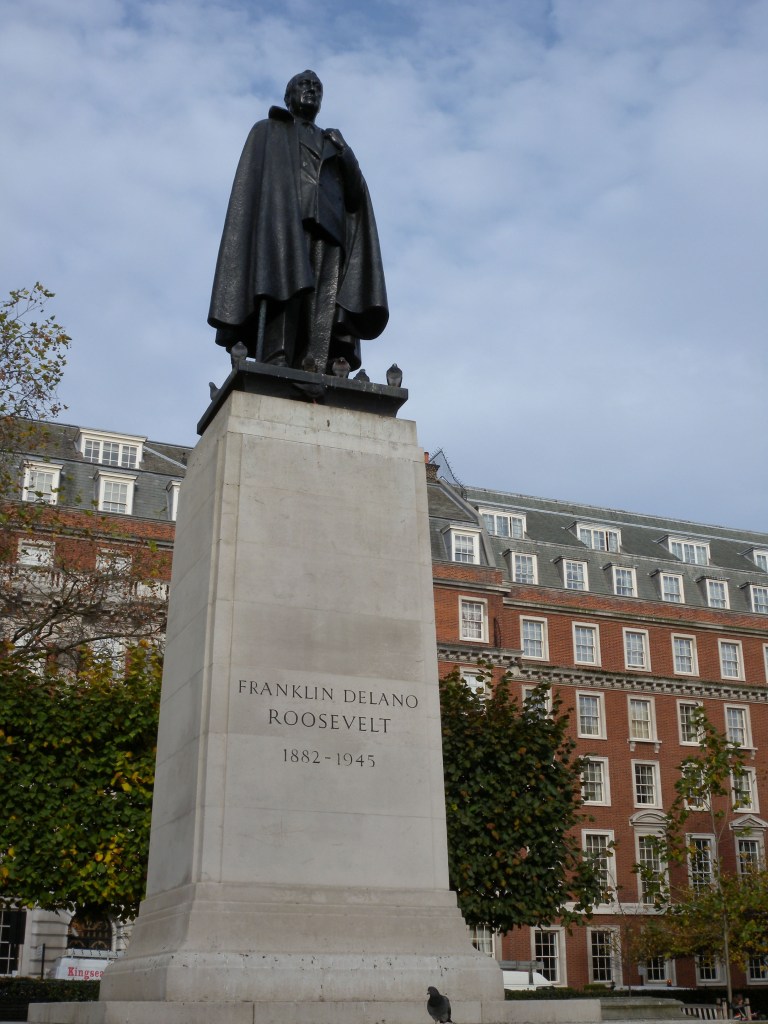 President Roosevelt statue and backdrop
