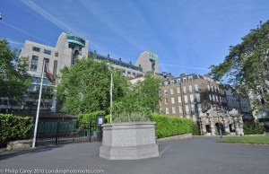 York Watergate view from Victoria Embankment Gardens