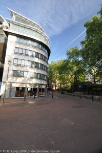 Victoria Embankment Gardens - Station entrance
