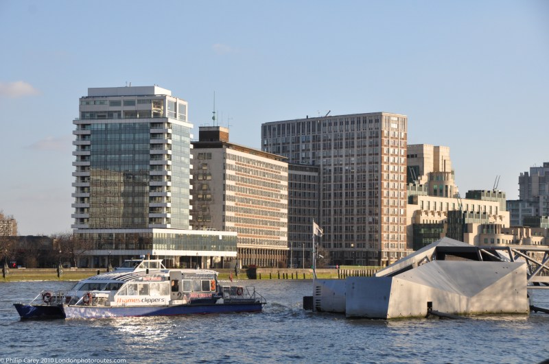 River taxi Tate Britain to Tate Modern