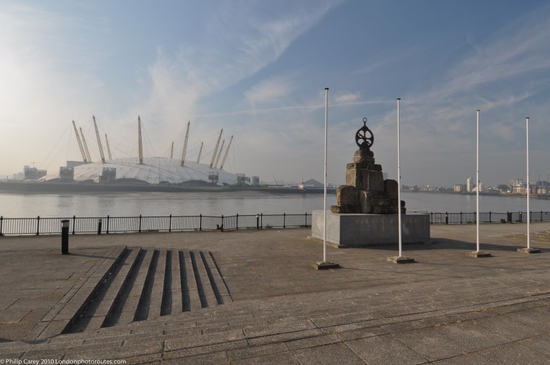 Victoria Quay Memorial and the O2 Arena.
