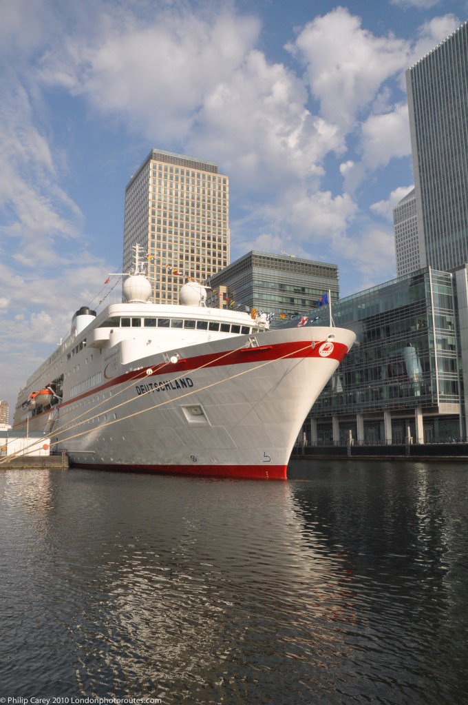 Visiting boats to the Financial centre -