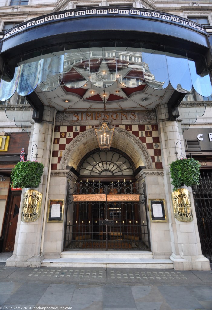 Entrance to Simpson - The Strand