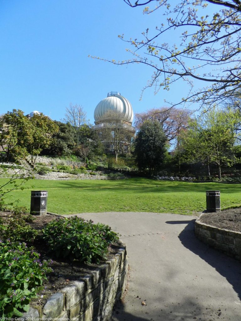 London Runs and Photo Routes - Royal Observatory from the Avenue