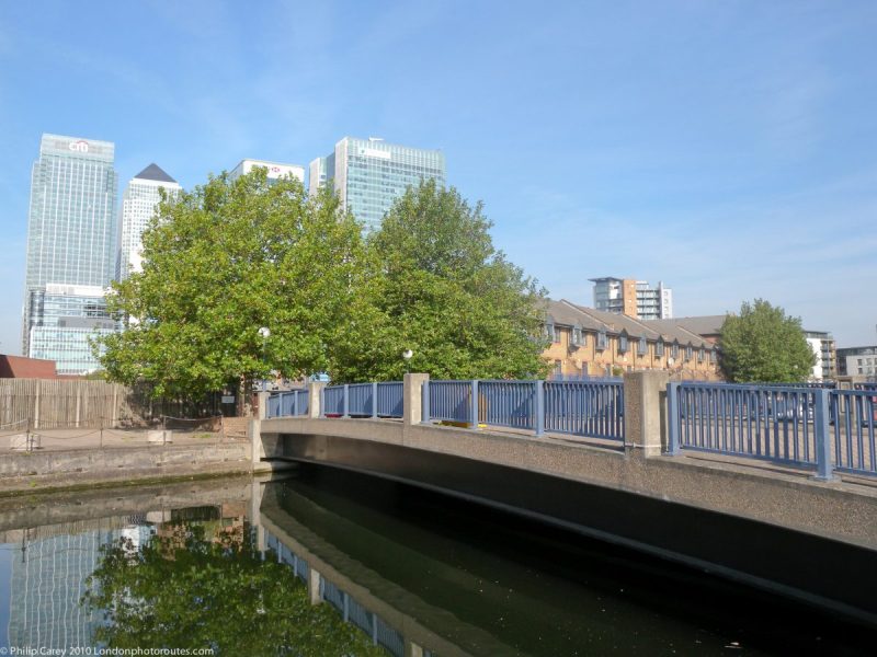 London Runs and Photo Routes - Preston Road - view of Canary Wharf