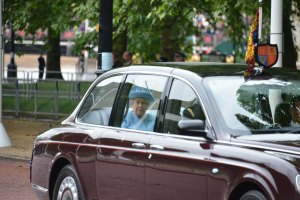 Household Calvary Standard Parade - Queen leaves 2
