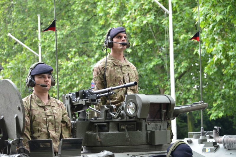 Household Calvary Standard Parade - Armoured Division leave 3