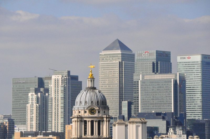 London Runs and Photo Routes - View towards Canary Wharf via the Old Royal Navel College at Greenwich